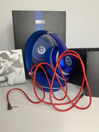 Beats studio azul con cable