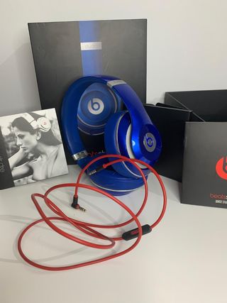 Beats studio azul con cable
