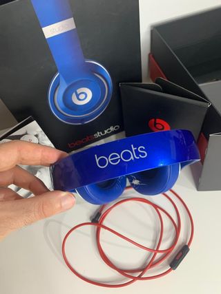 Beats studio azul con cable