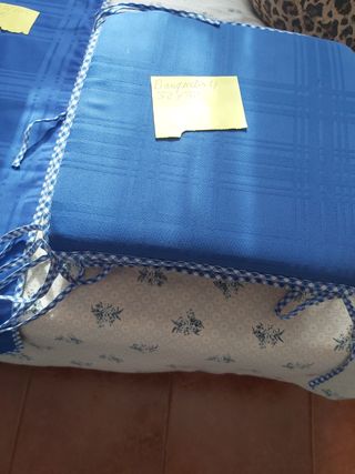 Mantel y conjunto de mesa