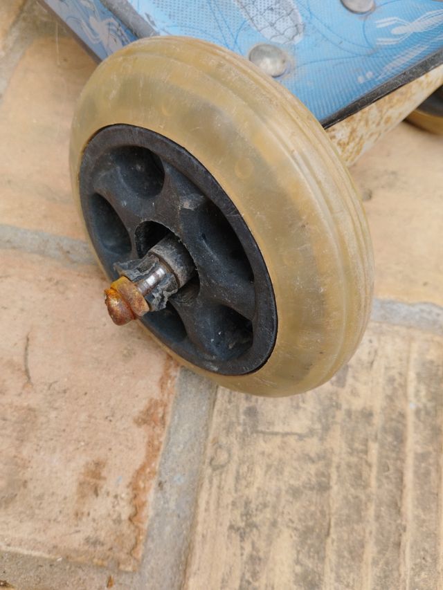 Patinete antiguo de Spiderman