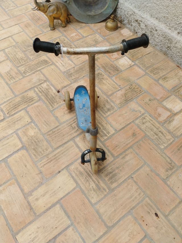 Patinete antiguo de Spiderman