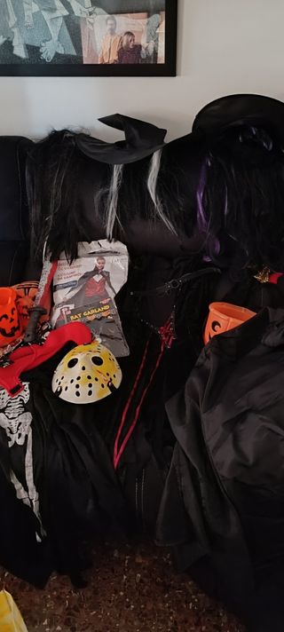 Lote de disfraces para Halloween