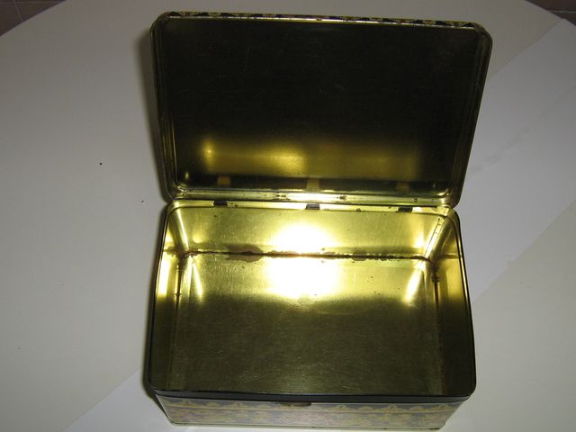 Latas de Cola-cao (Albacete capital)