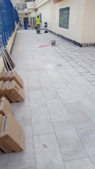 Porcelanico cambridge bone 30X60