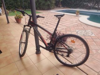 RODILLO DE ENTRENAMIENTO MINOURA RDA 80 +bicicleta