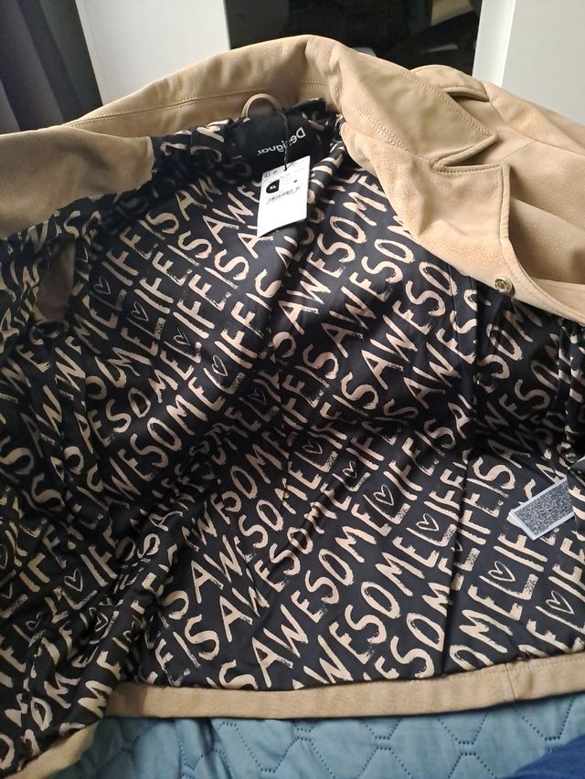 Chaqueta cazadora desigual