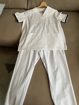 Uniforme de trabajo blanco