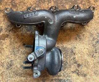 Turbo compresor y colector. Volkswagen Golf