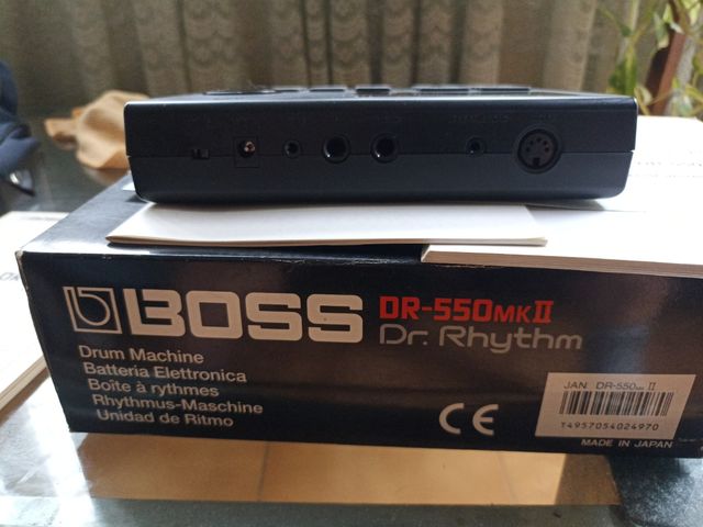 Caja de ritmos BOSS DR550 MKII
