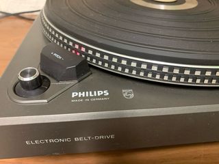 Giradischi Philips Automatic 684