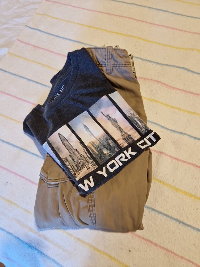 Conjunto pantalon y camiseta