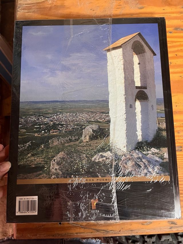 Libro nuestros pueblos- castilla la mancha