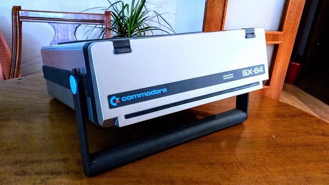 Commodore SX-64 (PAL)