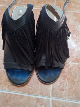 Sandalias negras