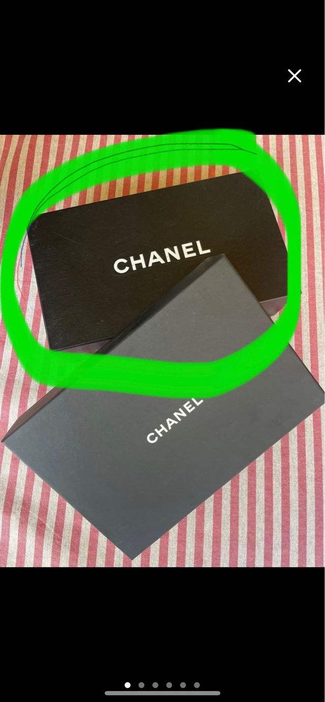 scatola Chanel nera