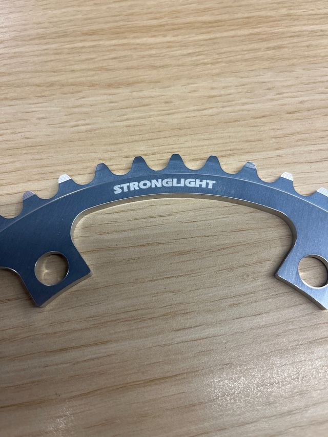 Platos Carretera Stronglight