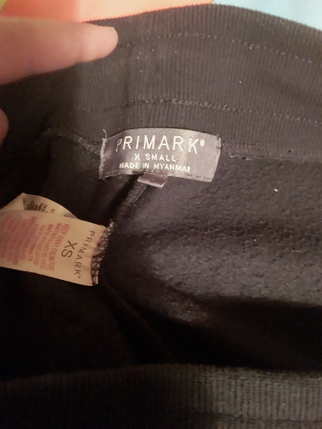 Chandal negro de Primark.