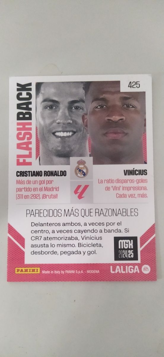 Cromo Cristiano Ronaldo y Vinicius Jr