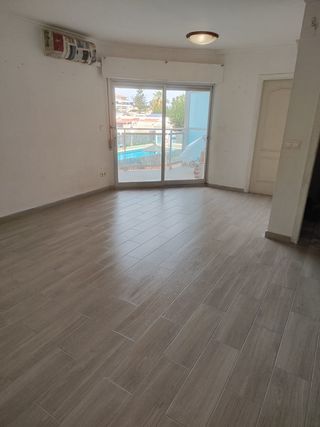 Colocación de suelos, pintura, pladur. Consulte!