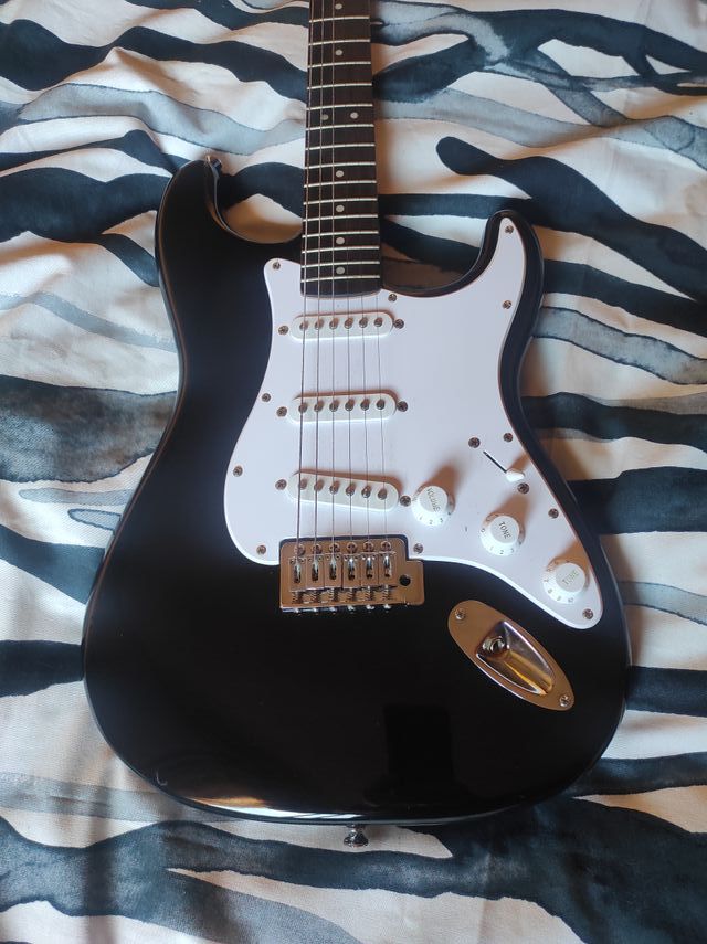Guitarra eléctrica Fender squier la más. vendida