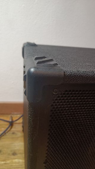 Pantalla de Bajo Hartke 112b