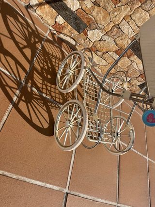 Se vende carro capota inglesina para nińa