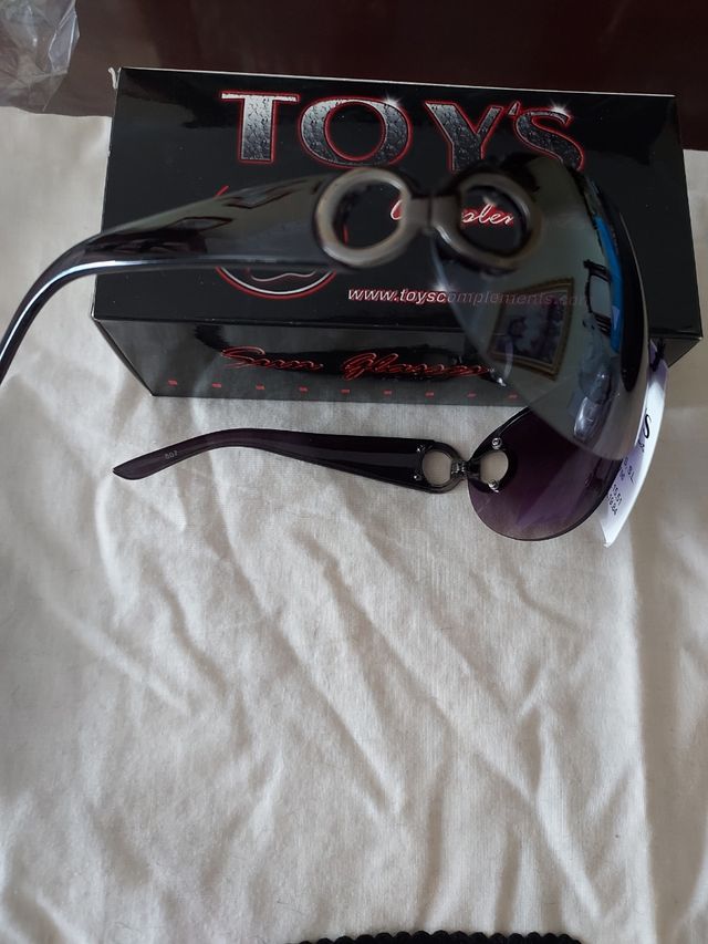 Gafas honbre sin usar con su etiquéta.