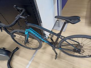Bicicleta grabel marca Giant