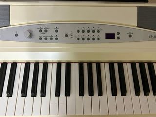 Piano Korg SP280