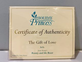 WDCC - Disney - Belle “The Gift of Love” Holiday