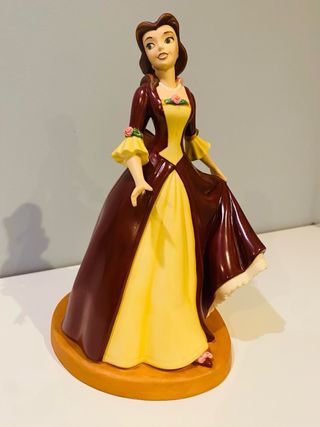 WDCC - Disney - Belle “The Gift of Love” Holiday