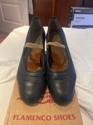 Zapatos de flamenca negros 