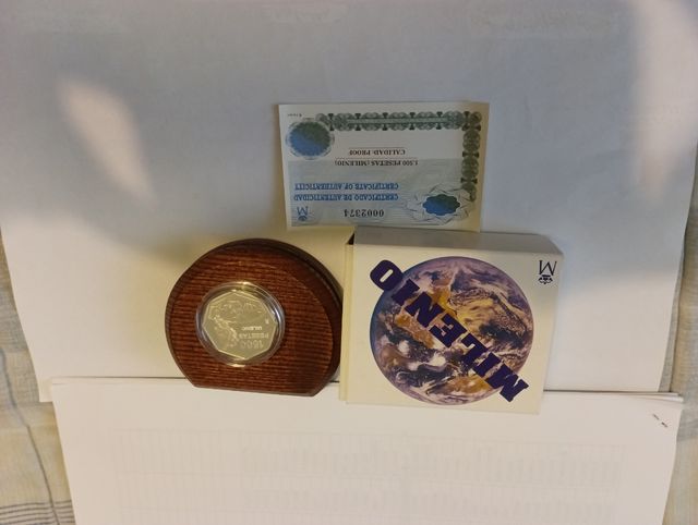 1500 pts. Del 1999 milenio