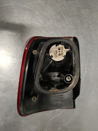 ✅PILOTO TRASERO DERECHO EXTERIOR TERRANO