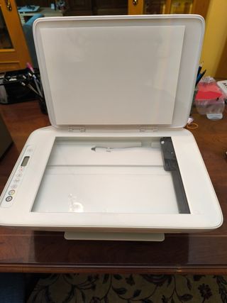 Impresora HP DESKJET 2622 Con cartuchos