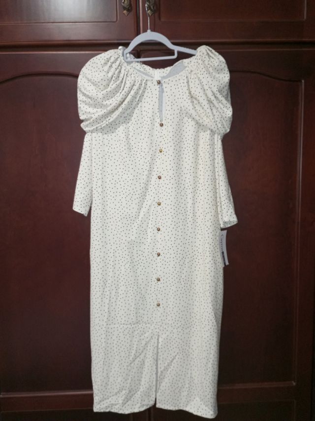Vestido de lunares a estrenar, con etiqueta 