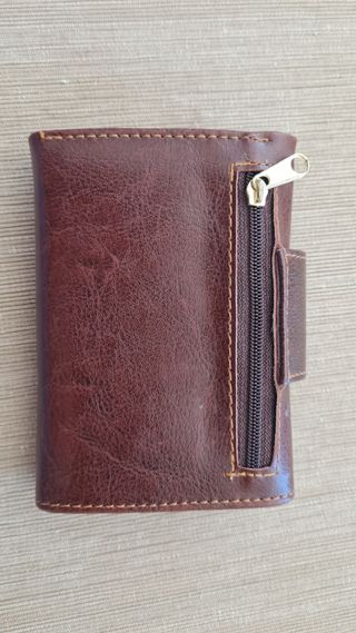 Elegante billetera de nueva cuero