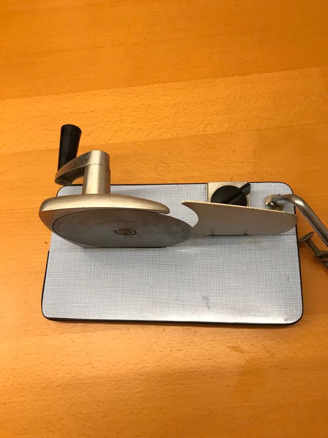 Maquina corte fiambre antigua