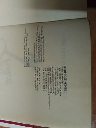 Ken Follet. La clave está en Rebeca.  Tapa dura