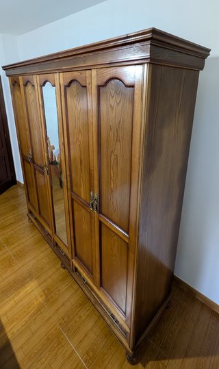 Mueble ropero madera