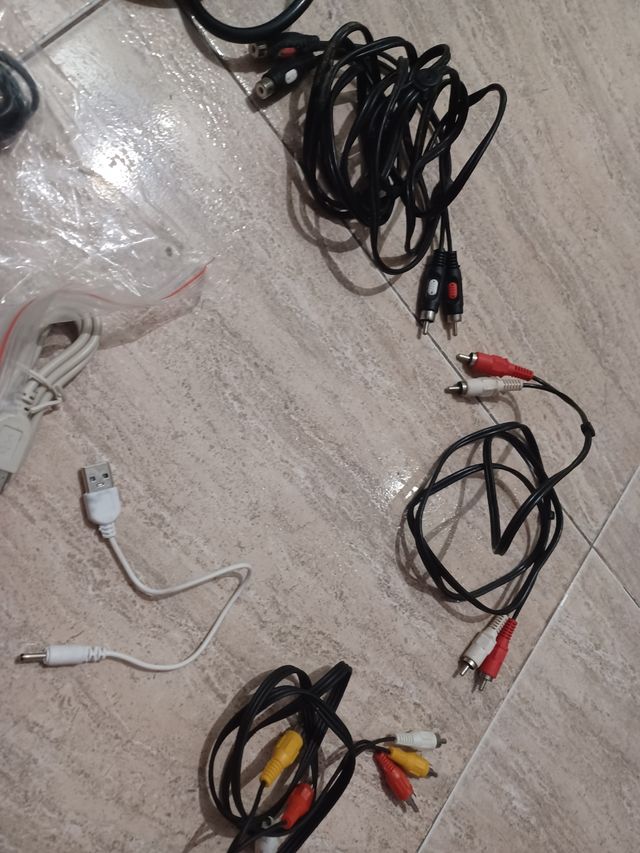 Lote de cables y conexiones