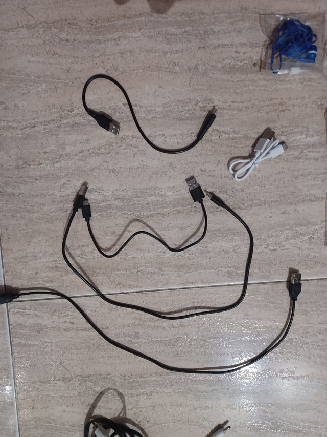 Lote de cables y conexiones