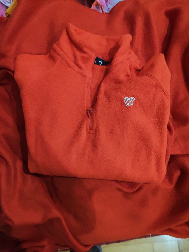 Ropa deportiva talla 12/14