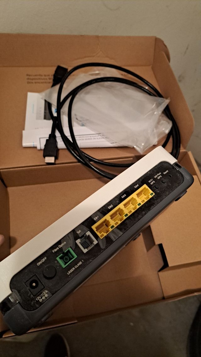 Router fibra óptica Movistar 4G