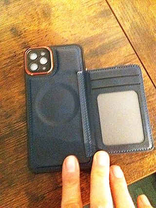 Funda de Cuero Sintético Magnético de Lujo Ligero