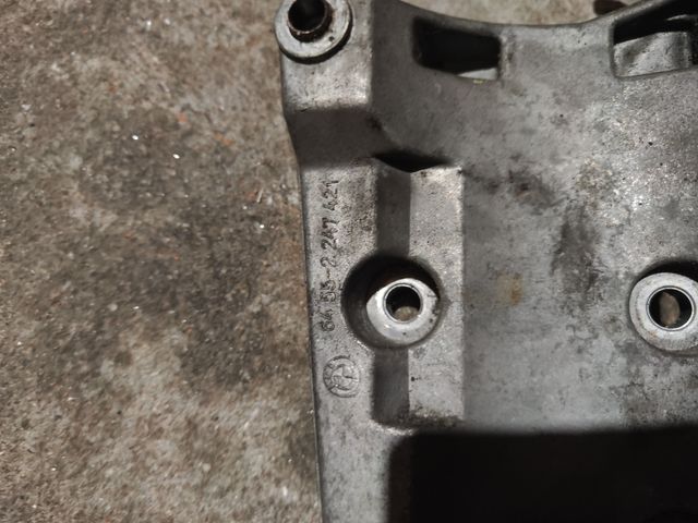 Soporte compresor a/c bmw e39 530d