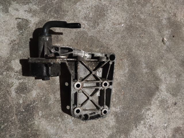 Soporte compresor a/c bmw e39 530d