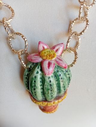 Collane con ciondoli in ceramica dipinti  mano