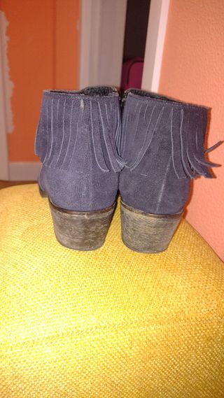 Botines camperos de ante